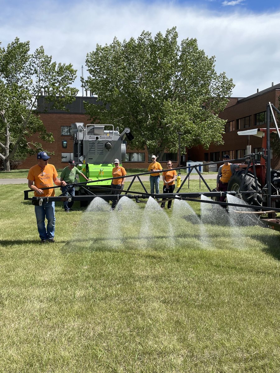 JohnstonKH's tweet photo. What a shower looks like at #InnoTechAB. This is innovative Ag Tech… brilliant! We are so lucky to have this facility and this equipment here in #Alberta. #leading #SmartAg @ABInnovates #FieldDay2022 #LiveTweetingTodaysOffice https://t.co/EqNaY5MRgd