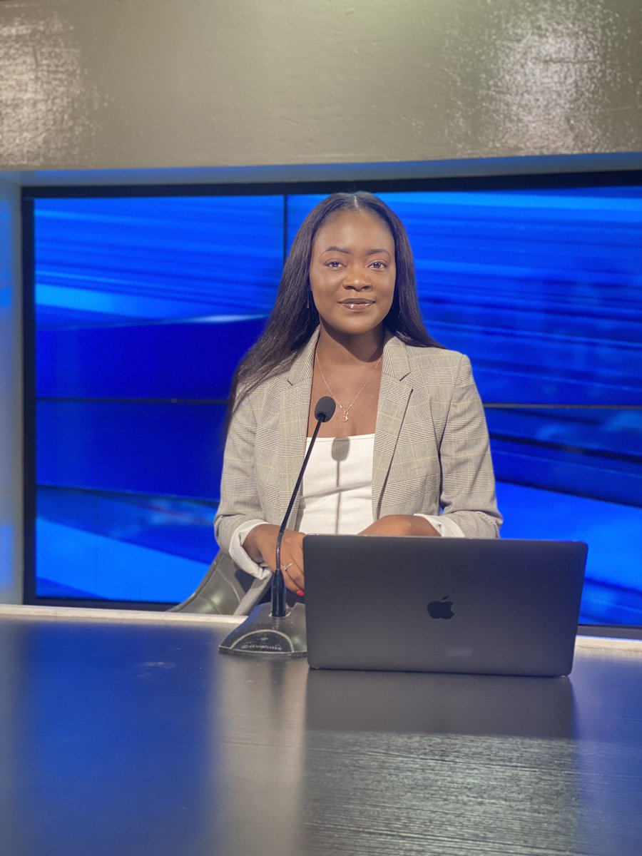2stvsenegal's tweet photo. ✨EN DIRECT ET À L’INSTANT VOTRE JOURNAL 20H AVEC HADJARA CISSÈ À LA PRÉSENTATION‼️
-
#2STVLIVE #JOURNAL20H #HADJARACISSE https://t.co/lojdd2pgCU