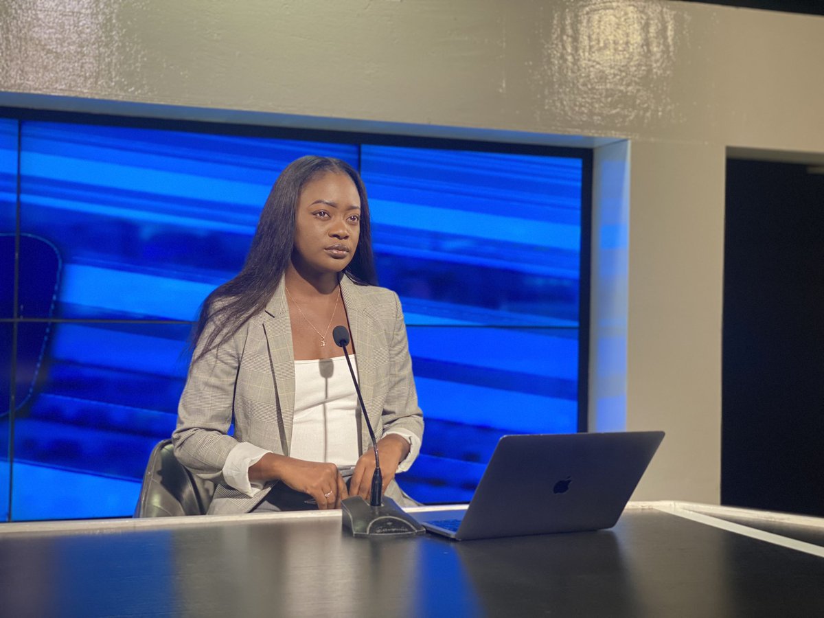 2stvsenegal's tweet photo. ✨EN DIRECT ET À L’INSTANT VOTRE JOURNAL 20H AVEC HADJARA CISSÈ À LA PRÉSENTATION‼️
-
#2STVLIVE #JOURNAL20H #HADJARACISSE https://t.co/lojdd2pgCU