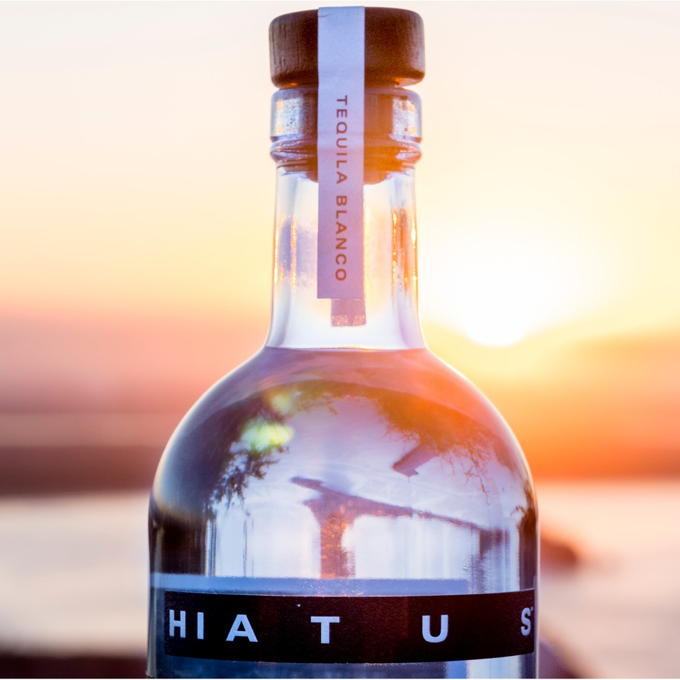 Flawlessly clear in the glass, #HiatusTequila Blanco is bursting with aromas of roasted agave, fresh-cut grass, and tropical fruit. On the palate, it’s clean and complex #tequila with a luxurious mouthfeel, ideal for sipping neat or in a craft cocktail.