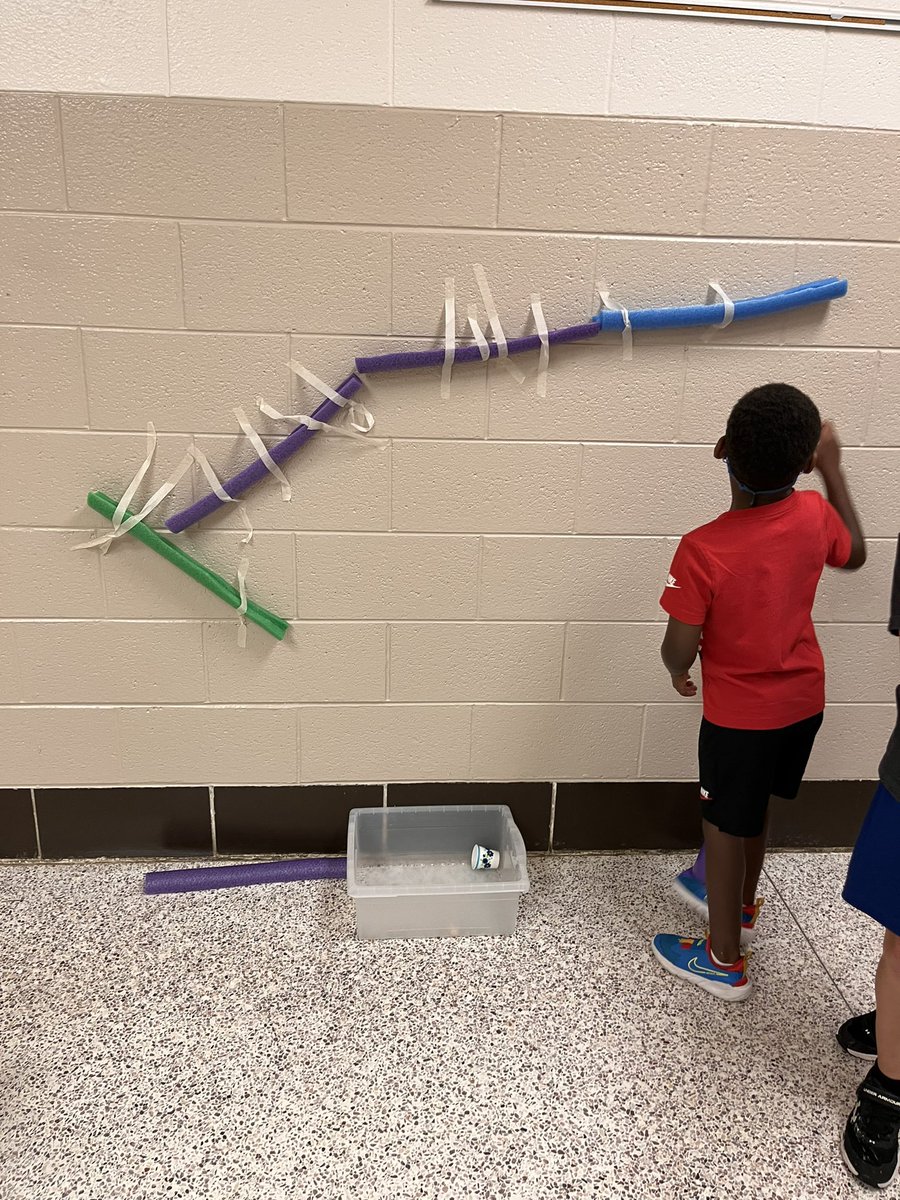 LearnWithMay's tweet photo. STEM fun! After reading about force and motion, we tried creating marble tracks for a marble race. #Pathway2One https://t.co/fmhkn9ITgI