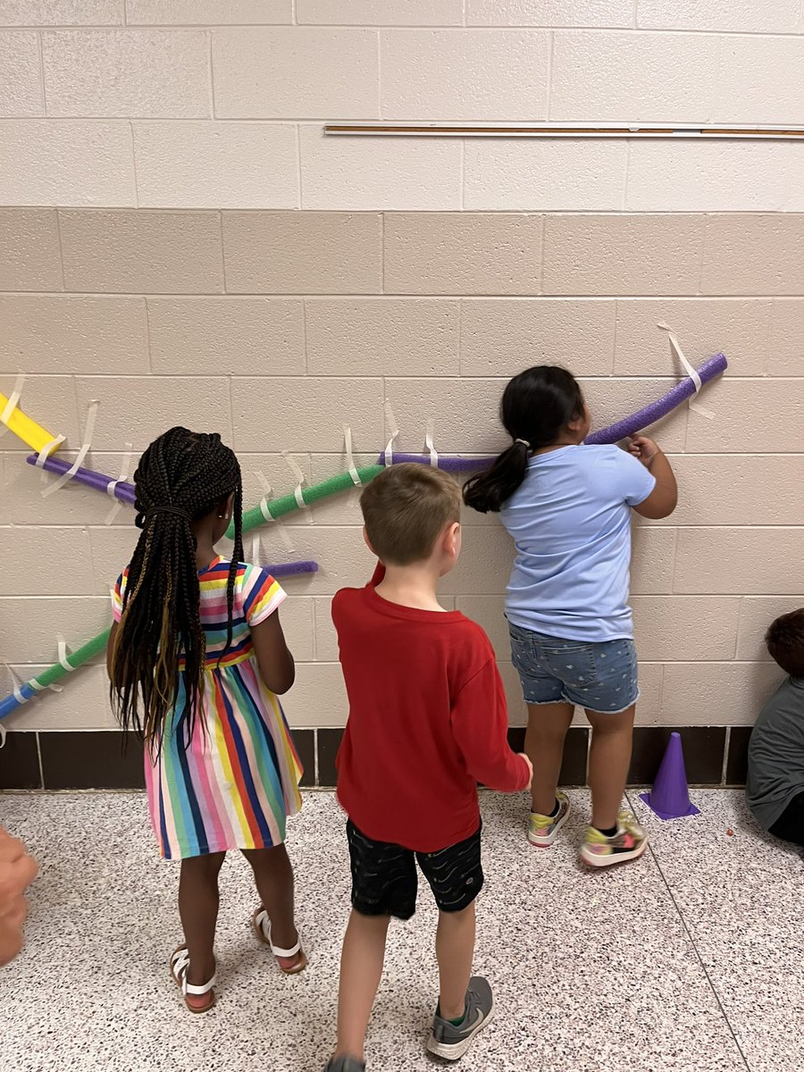 LearnWithMay's tweet photo. STEM fun! After reading about force and motion, we tried creating marble tracks for a marble race. #Pathway2One https://t.co/fmhkn9ITgI