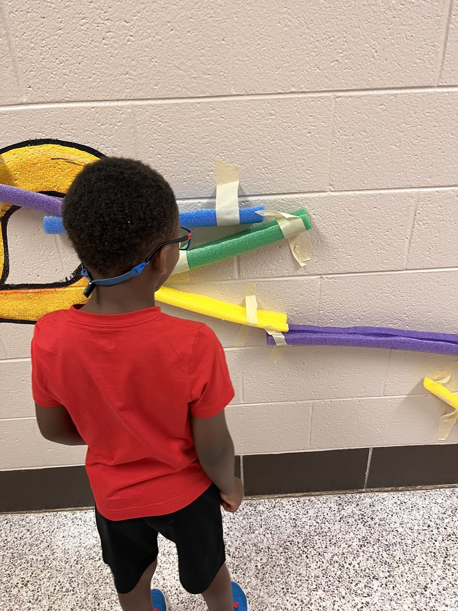 LearnWithMay's tweet photo. STEM fun! After reading about force and motion, we tried creating marble tracks for a marble race. #Pathway2One https://t.co/fmhkn9ITgI