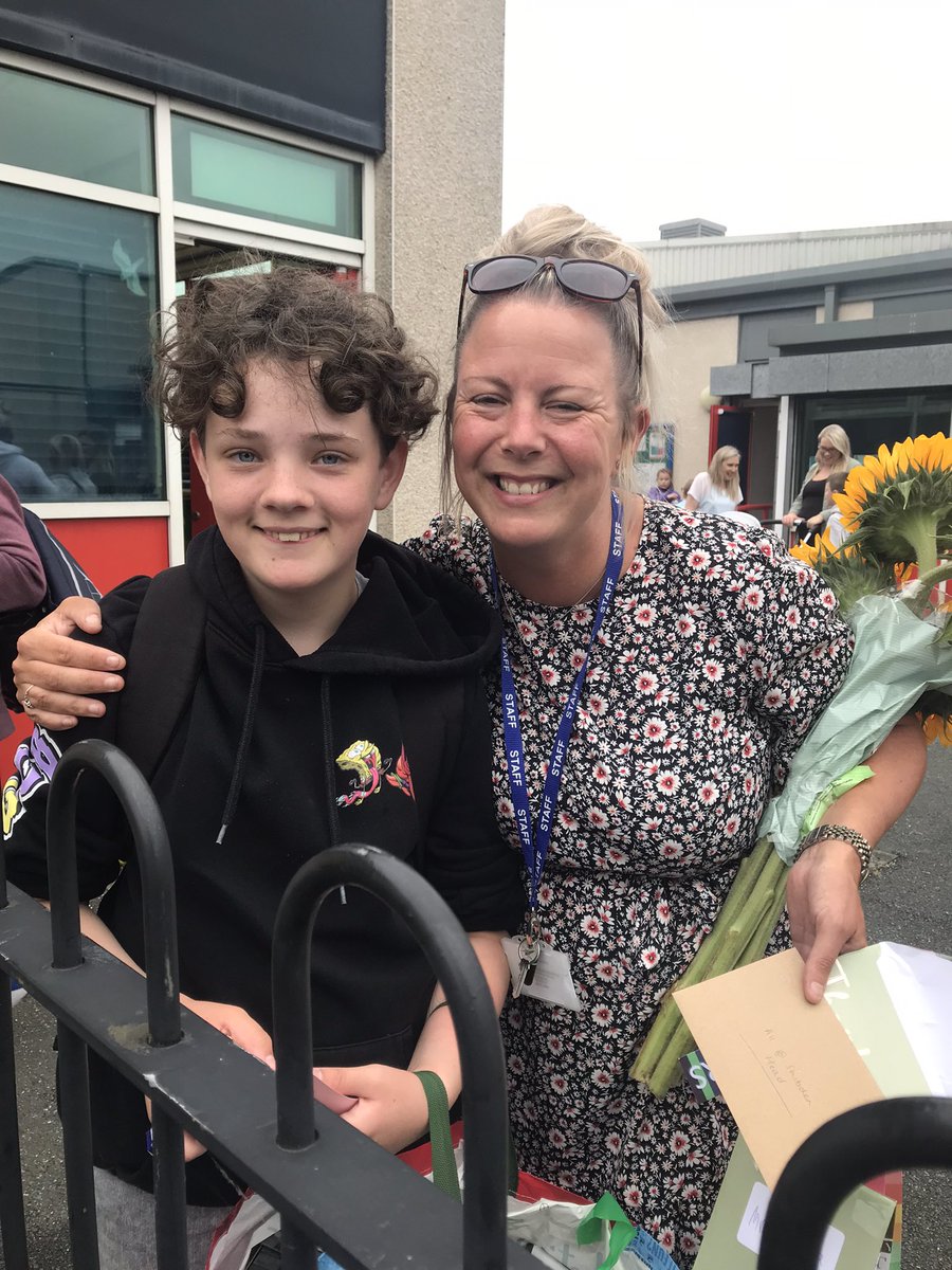 End of primary school! Lucky to be part of the Shibden Head family x @ShibdenheadAcad