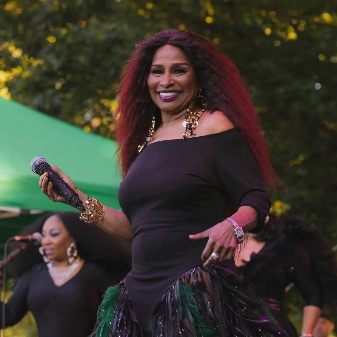 C H A K A | K H A N (@chakakhan) on Twitter photo WOW the energy at <a href="/woodlandparkzoo/">Woodland Park Zoo</a> last night was awesome! 🎤🎶
We performed at the ZooTunes, along with a wonderful Seattle artist <a href="/ShainaShepherd/">Shaina Shepherd</a> that opened the show! Photo gallery by <a href="/sunnymartini/">Sunita Martini</a> for <a href="/SeattleRefined/">Seattle Refined</a>
#ChakaKhan #Seattle #music #funk #soul #SeattleMusic WOW the energy at <a href="/woodlandparkzoo/">Woodland Park Zoo</a> last night was awesome! 🎤🎶
We performed at the ZooTunes, along with a wonderful Seattle artist <a href="/ShainaShepherd/">Shaina Shepherd</a> that opened the show! Photo gallery by <a href="/sunnymartini/">Sunita Martini</a> for <a href="/SeattleRefined/">Seattle Refined</a>
#ChakaKhan #Seattle #music #funk #soul #SeattleMusic