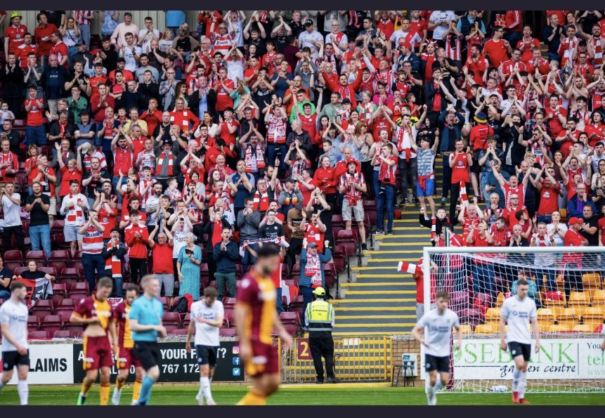 scotsawaydays's tweet photo. Sligo Rovers fans at Motherwell tonight 

@sligorovers https://t.co/KpjYWTGRSi