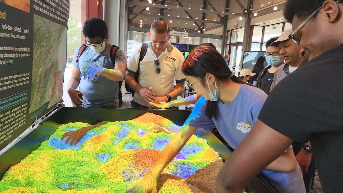 Students learnt about  #topobox, #VirtualReality #A3Cubesat, #satellites #noaadata. It was an #ExperienceAmazing.