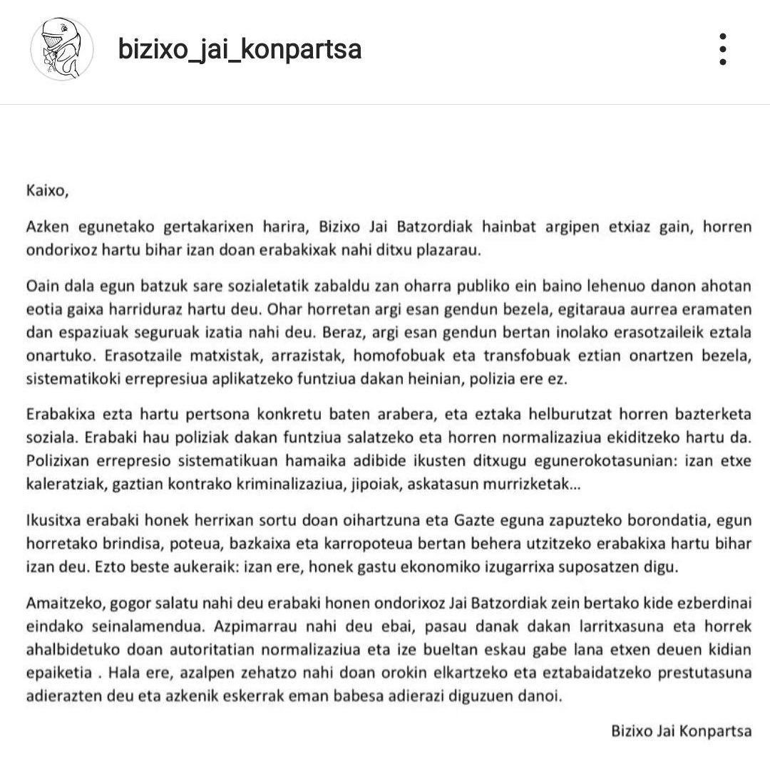 Itzi bakien herriko jaixek. Ez gureu gazte eguneko gunien ezta bortxatzailerik, ezta xenofoborik, ezta matxistaik ezta poliziaik, ezta raxistaik eta errepresiñue eiten deben pertsonarik. Itzi bakien Mutriku. #Mutriku #bizixo