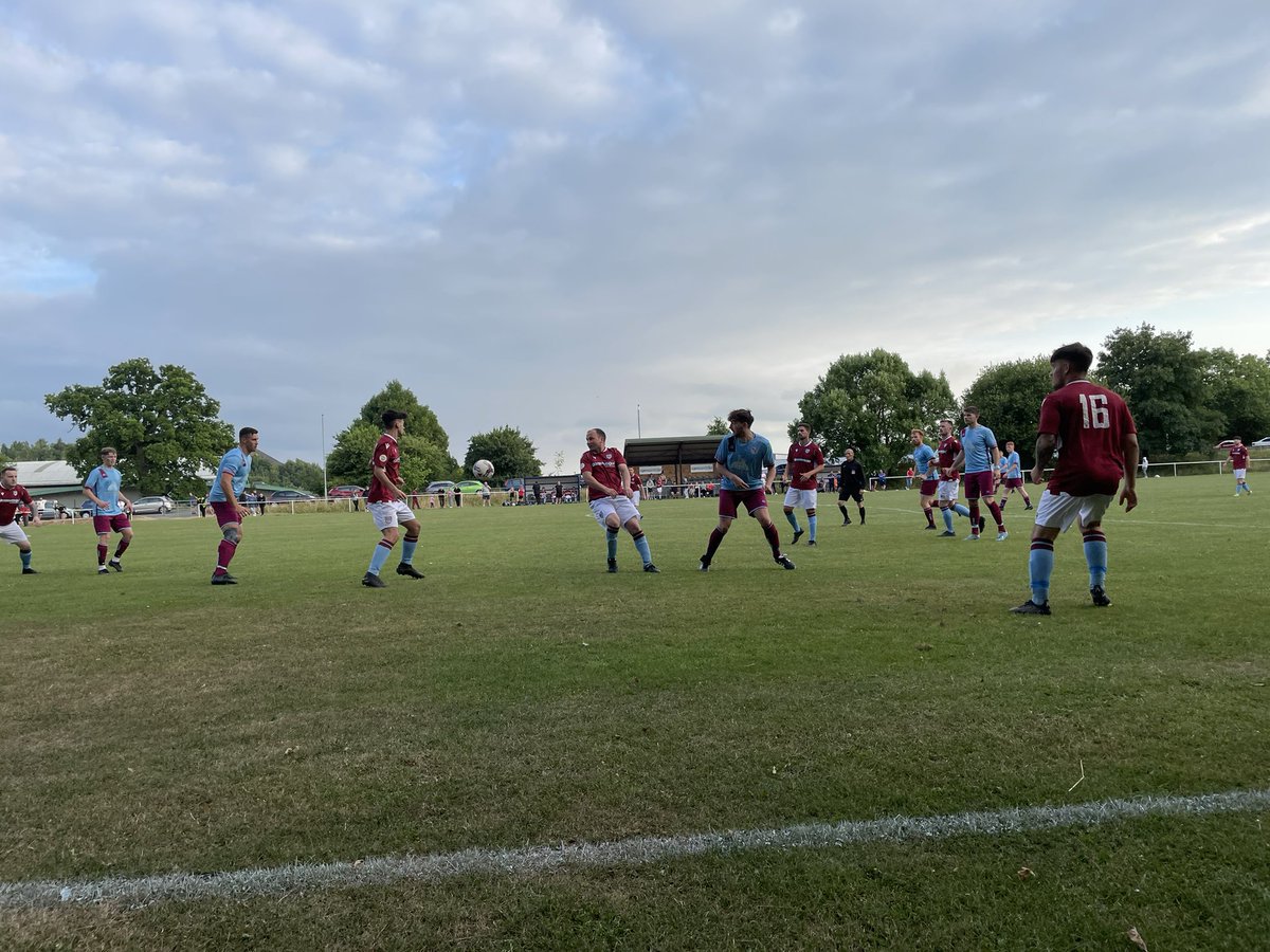 hoppingwxm's tweet photo. Off to Rhostyllen today
Preseason game
Vicarage Hill Rhostyllen - Ardal North West Division Table
🔴 Rhostyllen 2 - 1 Llangollen 🔵 (HT0-0)
About 80 in attendance
@RhostyllenFC
#Cymruleague #Groundhopping #Wales #Rhostyllen #Llangollen #Peldroed #voetbal #chickenbaltichronicles https://t.co/MfbsmnKpBn