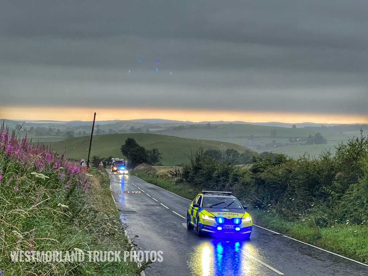Westtruckphotos's tweet photo. Part 2. Baldwins Crane hire leaving Kendal tonight with plenty of support from Cumbria roads police. #heavyhaulage #cranes #wideload #longload @CumbriaRoadsPol https://t.co/bZm4EOGFxi