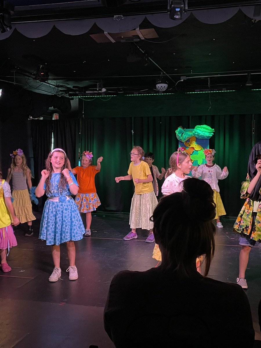 FulmarRdMusic's tweet photo. One of Fulmar’s fabulous kiddos taking the stage this afternoon! Bravo! Awesome job! https://t.co/HreV9o4JYo