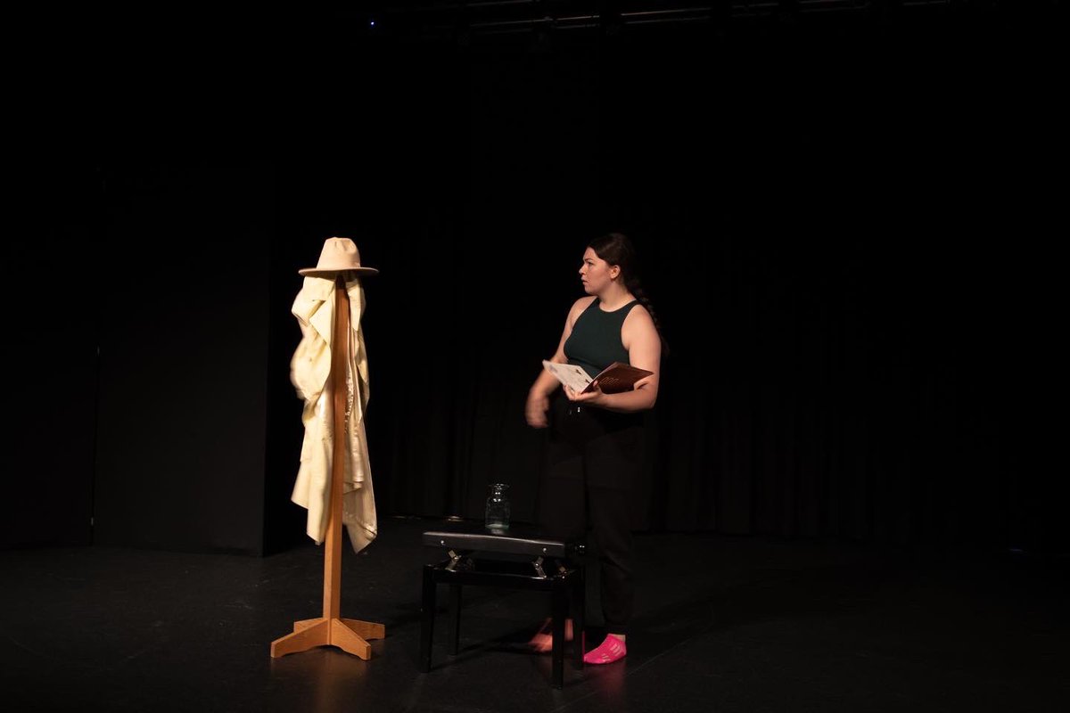 MishapTheatre's tweet photo. A few snapshots from our scratch event !! 

Thank you to everyone that came and supported us !!

We’re really excited to work with @thelincolncompany and watch our project grow 🌱

Cannot wait to share our journey with you all 🛣

📸@miacj5 https://t.co/vdbJd0GqhD