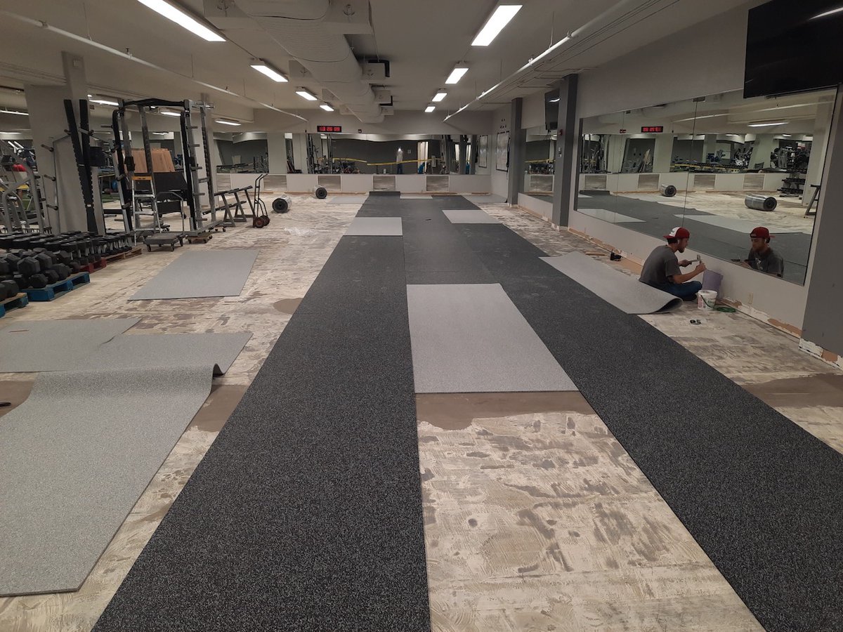 Bismarck_Y's tweet image. One, two, three, FLOOR! This renovation is coming right along and we'll have your weight area back up and running in no time! #lifecenter #renovation #bismarcky