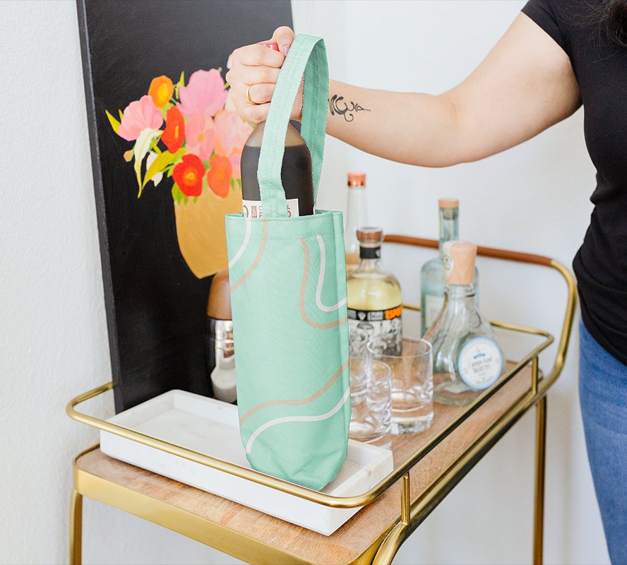 You’re not going to show up empty handed are ya?! 
.
.
#promotionalproducts #promoproducts #promoswag #winetote #corporategifting