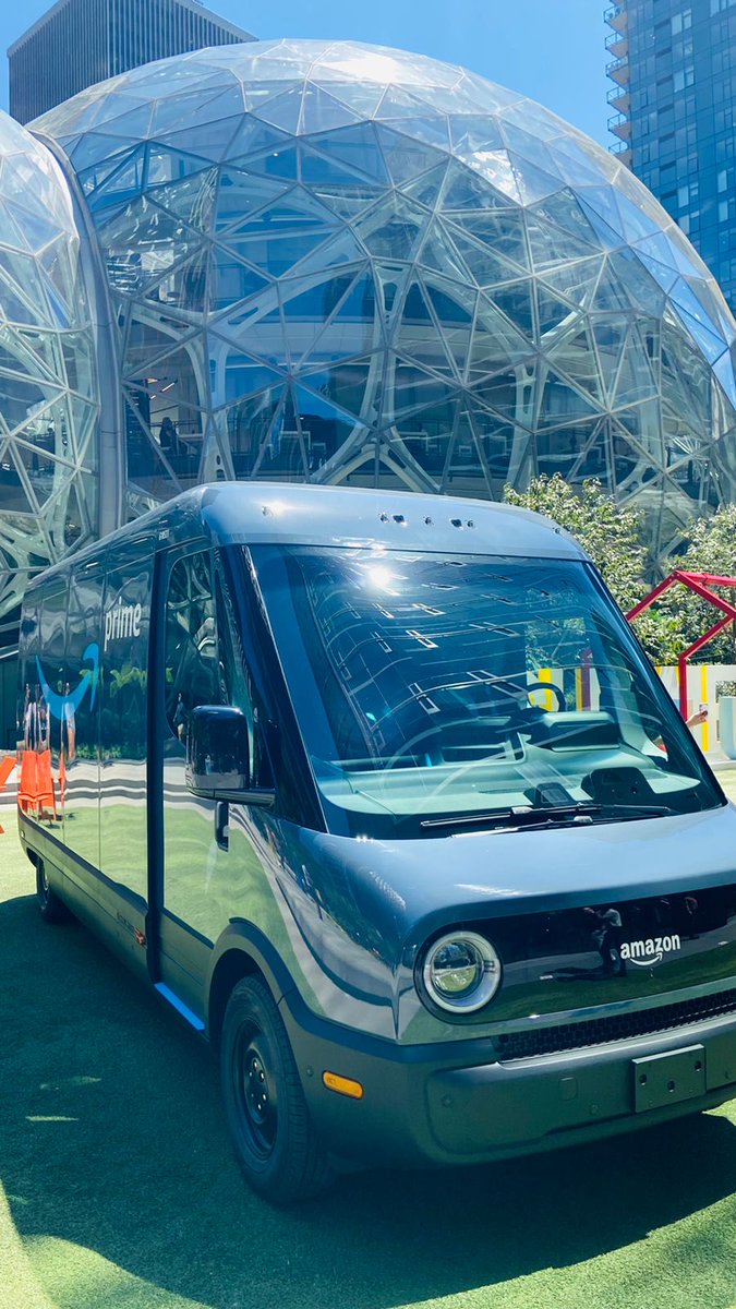 kaykrish's tweet photo. It was awesome to meet aws rockstars ⁦@RashmiNbr⁩ ⁦@rohini_gaonkar⁩ in Seattle. It was also great day for Amazon to start rolling out the first Rivian electric vans. https://t.co/Qtm3T9S2OI