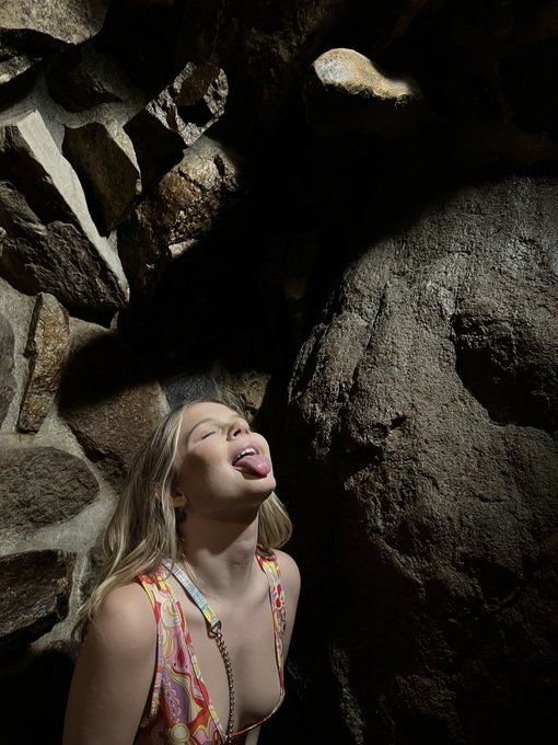 Watch coco lovelock's leaked NSFW photo on TwXstars