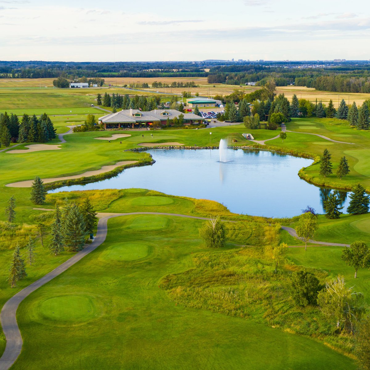 PetroleumGolf's tweet photo. It’s almost the weekend… Get yourself on that tee sheet! No ballots over here. 😉👍

#epgcc #pclubpride #yeg #yeggolf #yeggolfcourse #teetime #golflifeab https://t.co/s6sm0Zfqr3