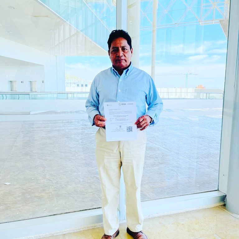 REAI_SLP's tweet photo. La Secretaría de Desarrollo Económico a través del REAI felicita a Cruz Europa S.A. de C.V. por la obtención de su licencia inmobiliaria.

¡Gracias por cumplir con tu obligación como agente inmobiliario con registro!

@sedecoslp

#SEDECO #REAISLP https://t.co/vx4xdjgNlZ