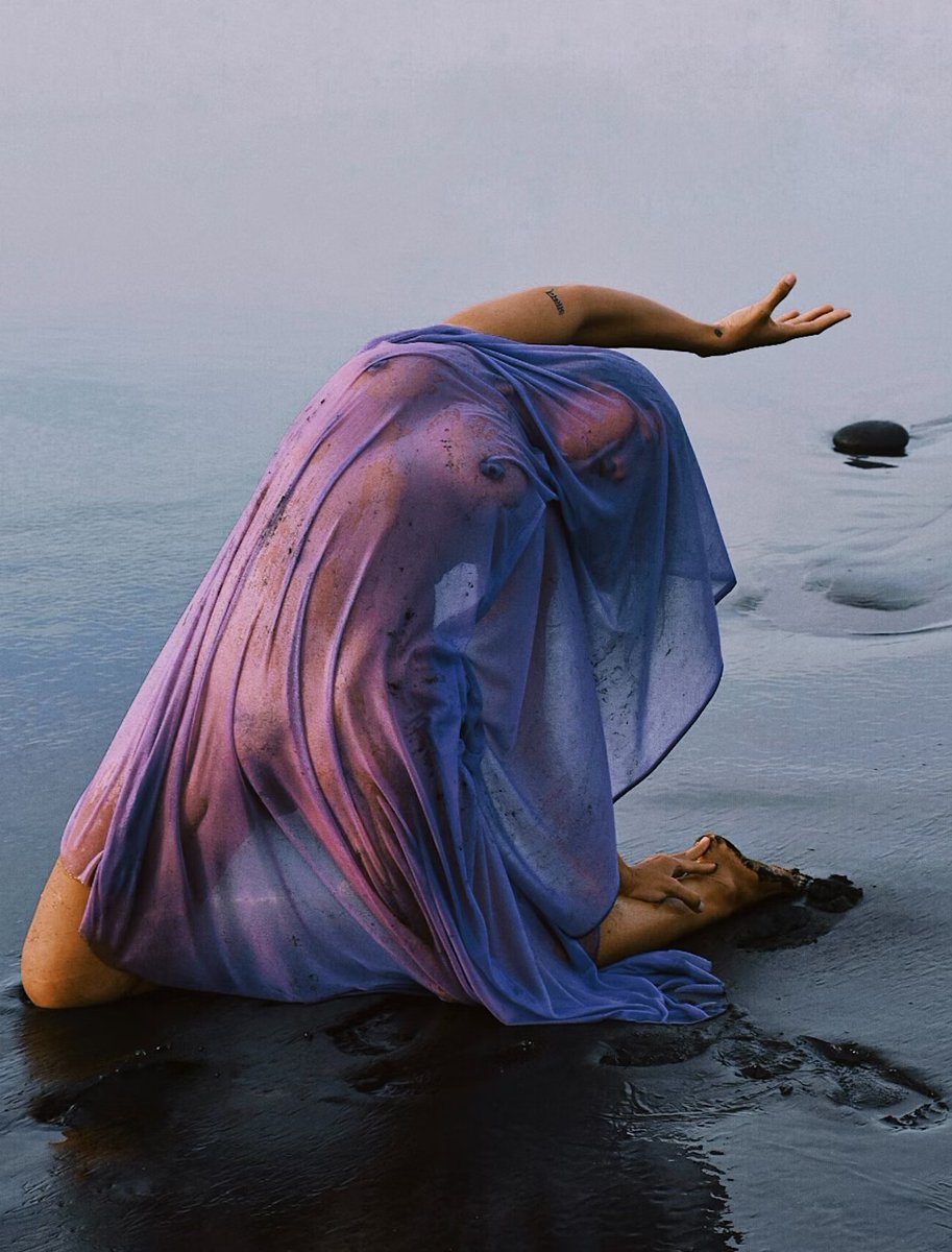 Giga_Chad_Pepe's tweet image. GM

"Defeated by Exhaustion" by @soulthesea_ 

foundation.app/@soulthesea/tr…