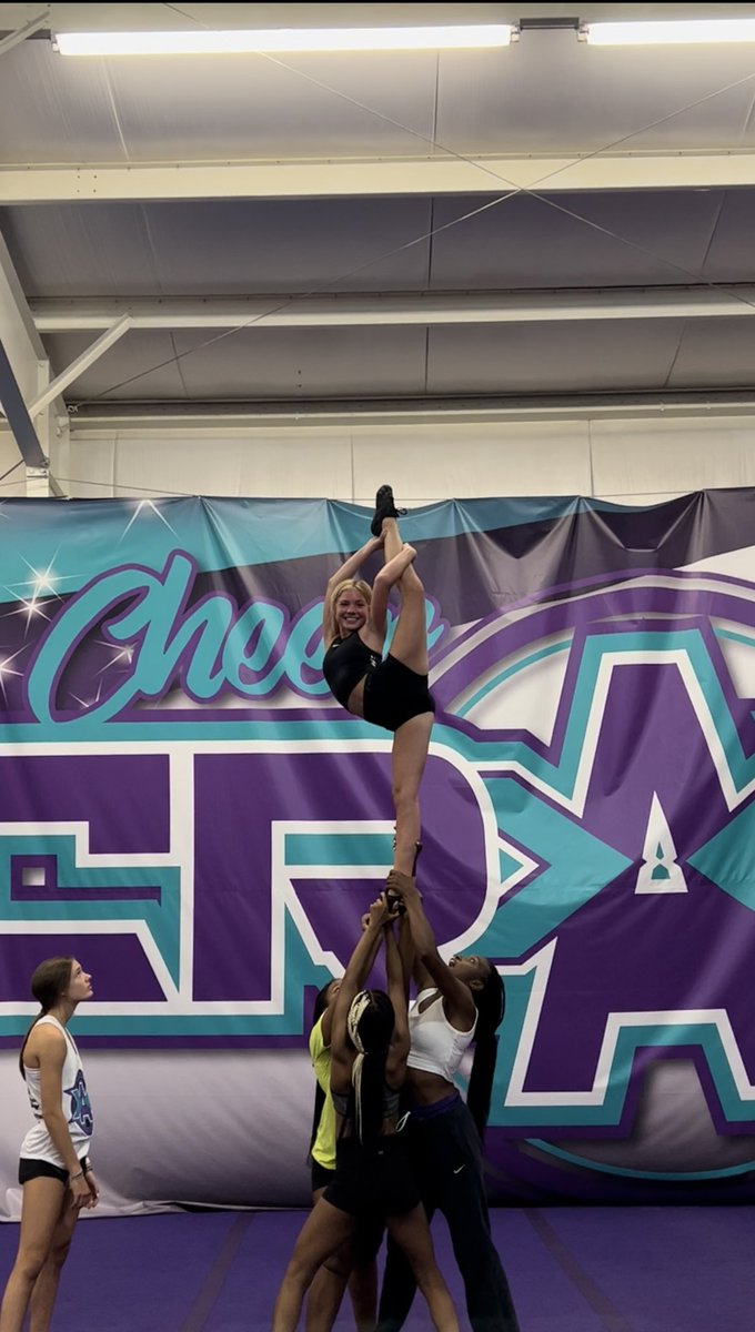 Cheer_Craze's tweet photo. https://t.co/ZUA3zLW2ng