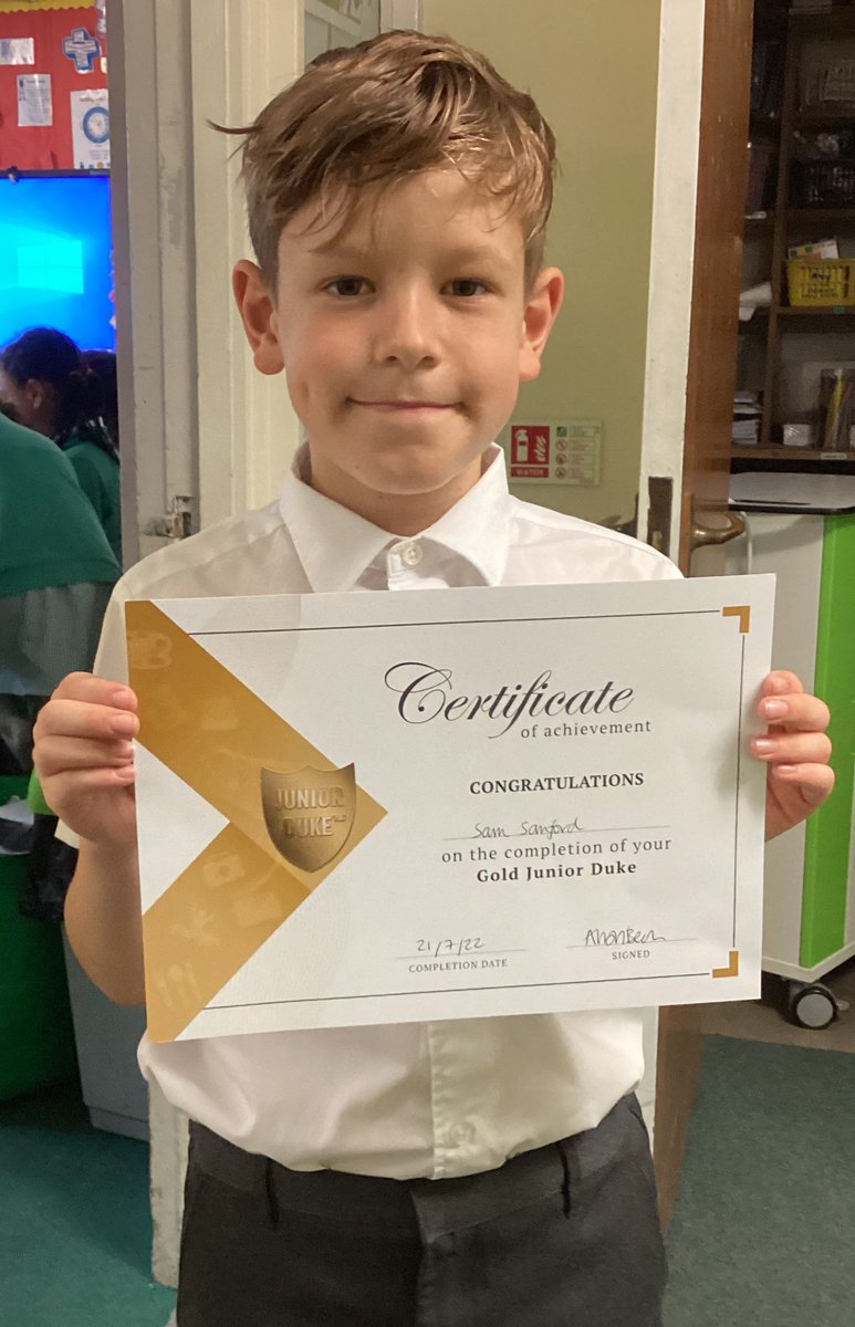 Congratulation Sam who has achieved his Gold Junior Duke today! Well done for all of your efforts - you have worked hard to achieve this #whcjuniorduke #whcyear5 @DukeAwards