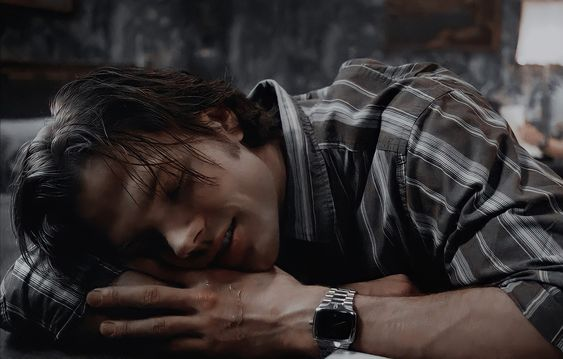 starjarpad's tweet photo. he's dreaming right now but when i sleep i'll be the one dreaming of him
#JaredPadalecki #SamWinchester #Supernatural #jaredpadaleckiweek https://t.co/K4mjIR6oug