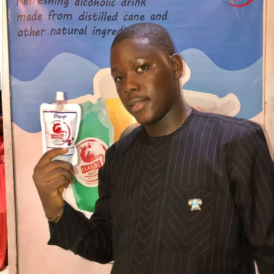 cane_classic's tweet photo. Your best flavors drink!
#classiccane #bestcanejuice #MadeInLiberia #sleeponit #buylocalbuildliberia https://t.co/HbbSKFM5DM
