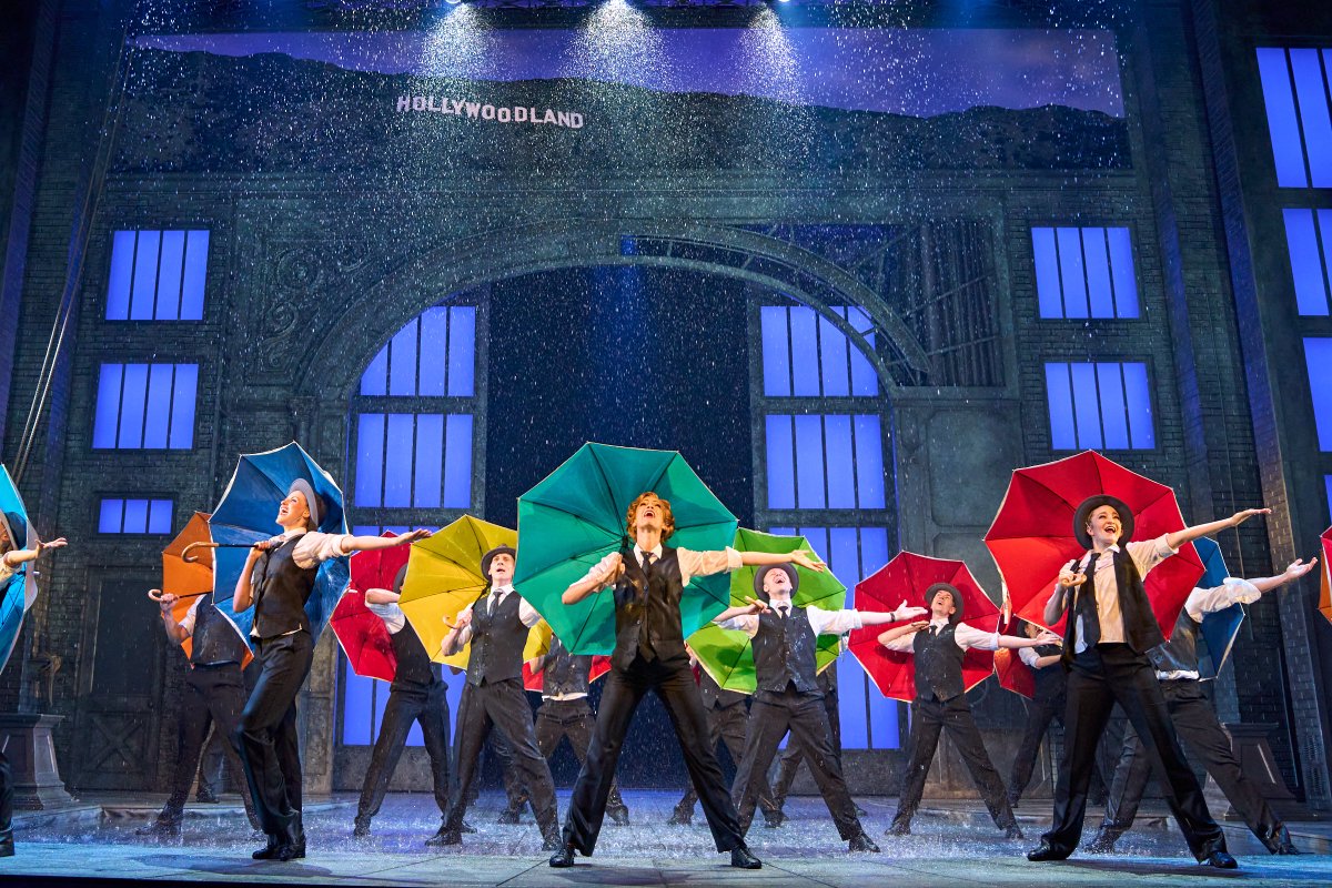 The Reviews Hub (@thereviewshub) on Twitter photo #THEATRE #REVIEW Singin' in the Rain <a href="/SheffieldLyceum/">SheffieldLyceum</a> <a href="/intherainsocial/">SINGIN' IN THE RAIN</a> "Singin' the in the Rain will bring sunshine to your heart" ⭐️⭐️⭐️⭐️⭐️
thereviewshub.com/singin-in-the-… #Sheffield #THEATRE #REVIEW Singin' in the Rain <a href="/SheffieldLyceum/">SheffieldLyceum</a> <a href="/intherainsocial/">SINGIN' IN THE RAIN</a> "Singin' the in the Rain will bring sunshine to your heart" ⭐️⭐️⭐️⭐️⭐️
thereviewshub.com/singin-in-the-… #Sheffield