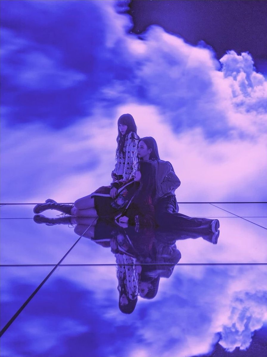 uraeternas's tweet photo. Enter the code [ #æー永遠 ]  to get a exclusive update ୨୧ feat. 𝗦𝗨𝗠𝗠𝗜𝗧𝗢𝗩.

👾 —— æternum stopped by the { 𝚂𝚄𝙼𝙼𝙸𝚃 𝙾ne 𝚅anderbilt } on their first trip to USA! 

#æternum #영원히 #SUMMITOV
#SHORTCAKE_ENT https://t.co/rhqo86cas2