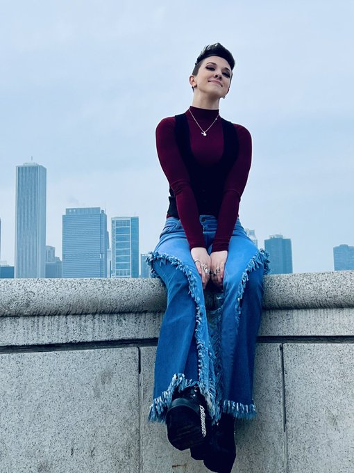 Ayy thank you for 6k You&rsquo;re pretty great https://t.co/v1yyV6XMXx<a href="/tag/pride"class="tags"><span>#pride</span></a>