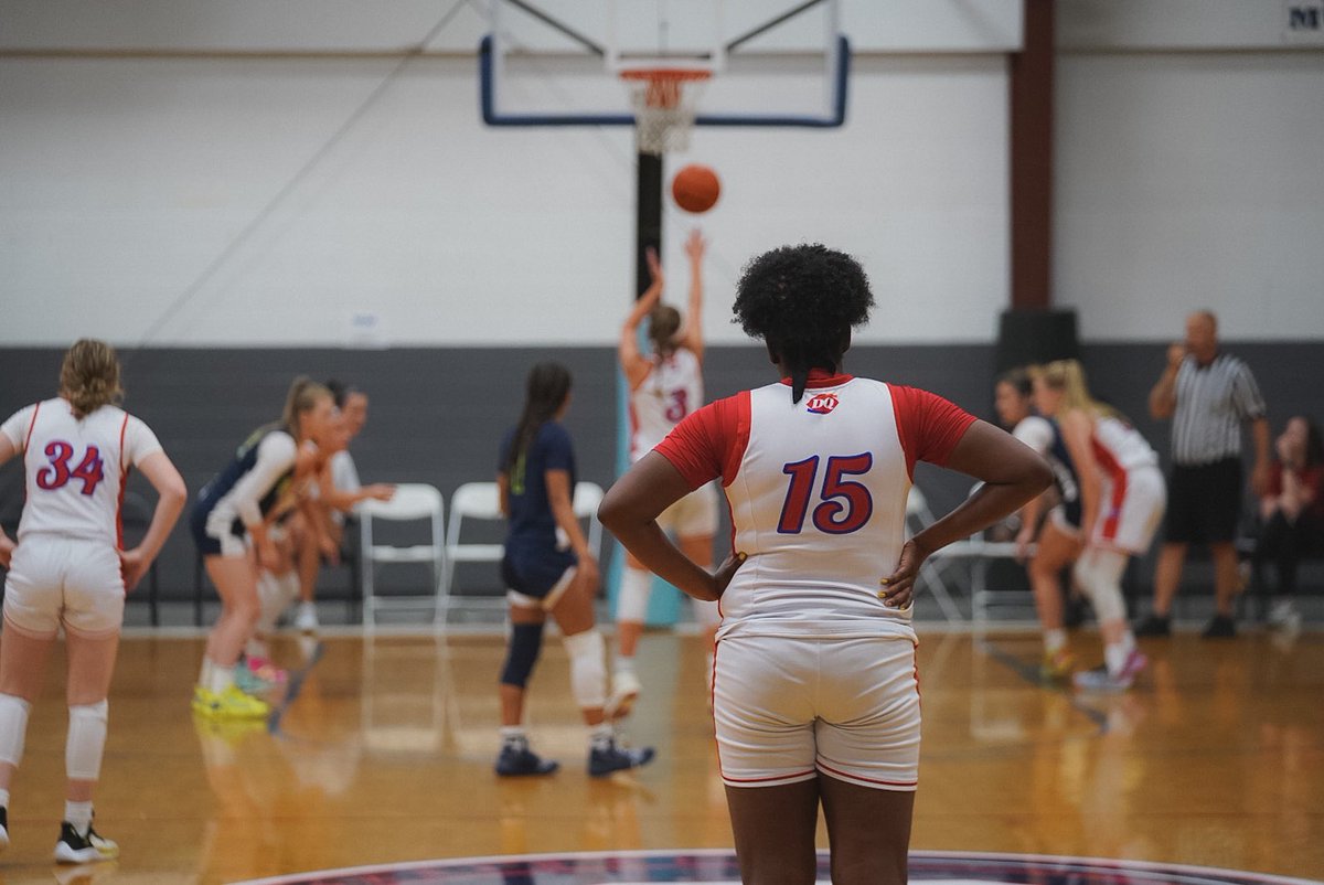 Two wins to start the day! 

HLBA 17u Love rolls past Slaam ‘23 - Barlow, 6️⃣6️⃣-3️⃣5️⃣, in their second game at Battle in the Heartland. 

T. Robinson: 16 pts // 8 rebs
S. Middleton: 14 pts // 5 asts // 3 stls 
K. Denton: 12 pts // 5 rebs