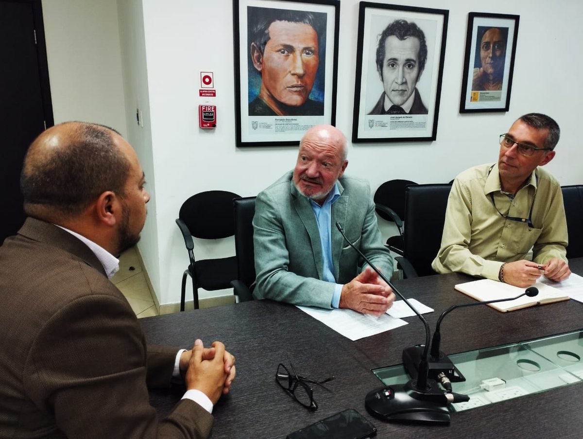phsallenave's tweet photo. La @CoopSecuDefense 🇫🇷🇪🇨 avance
Réunion entre SEMA @Desagneauxdiplo et vice-ministre @Riesgos_Ec sur les actions futures
✅Projet #IRNAP @Insarag 2022-2023
✅Projet #IEC @Insarag 2023-2025
✅Projet #DIH 2023-2025
✅Repositionnement ETI dans le #MinSecCiv équatorien https://t.co/DPu0FdR71N