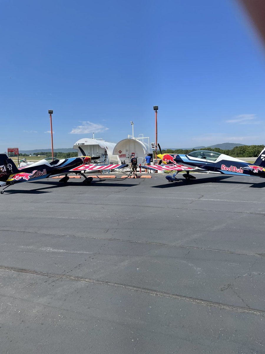 FlyHro's tweet photo. Red Bull flight team making a fuel stop in HRO on their way to an air show in Milwaukee. #flyhro https://t.co/8D1wR5AVnY