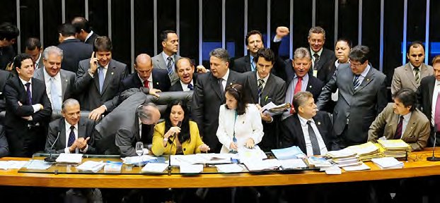 Hoje é dia de lembrar desse momento histórico, em 2011, quando pela primeira vez em 180 anos, uma mulher assumiu a Presidência da Câmara. #tbt