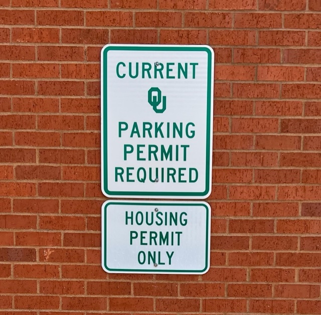 OU_HRL's tweet image. If you're planning to bring your car, you'll need to purchase a parking permit before the semester starts. You can get your parking pass at ou.edu/parking and Parking Services will mail the permit to you directly. 🚗🚦⛽️  #OUQuickTips #OUMoveIn22