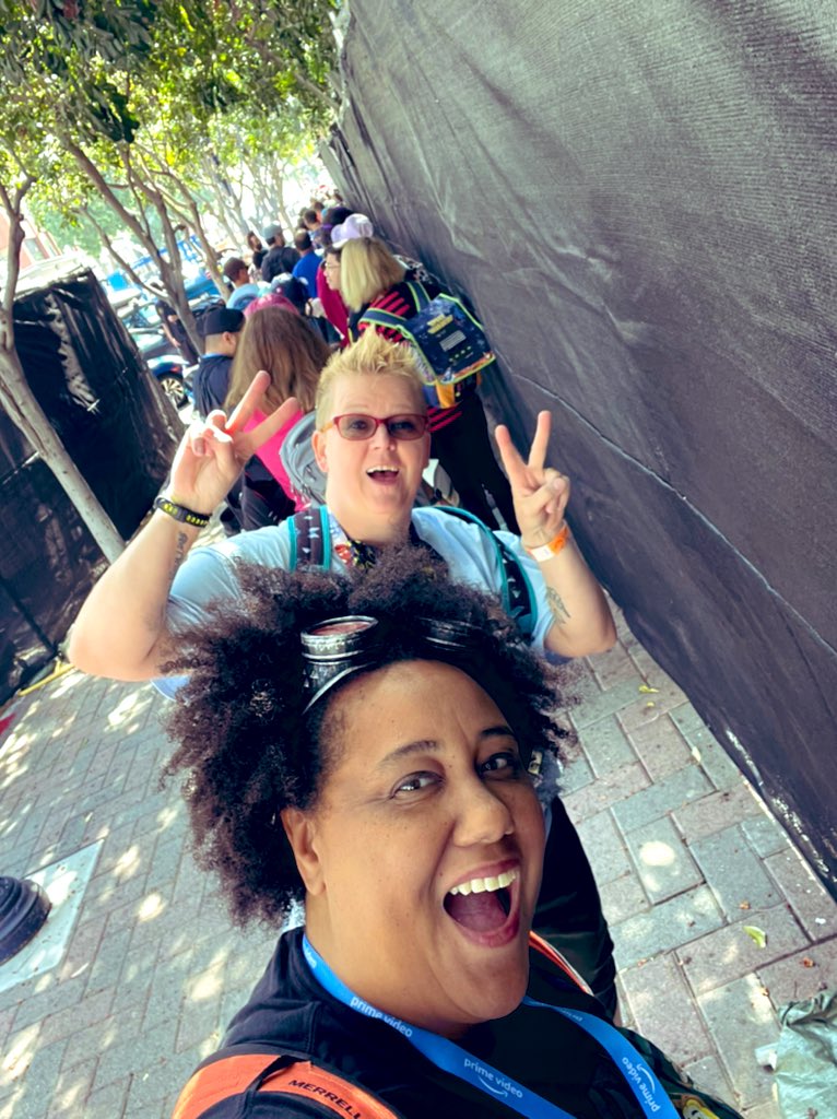 Line is starting to move at #HouseOfTheDragon <a href="/SD_Comic_Con/">SDCC Unofficial Blog</a> <a href="/Comic_Con/">Comic-Con International</a> #hotd