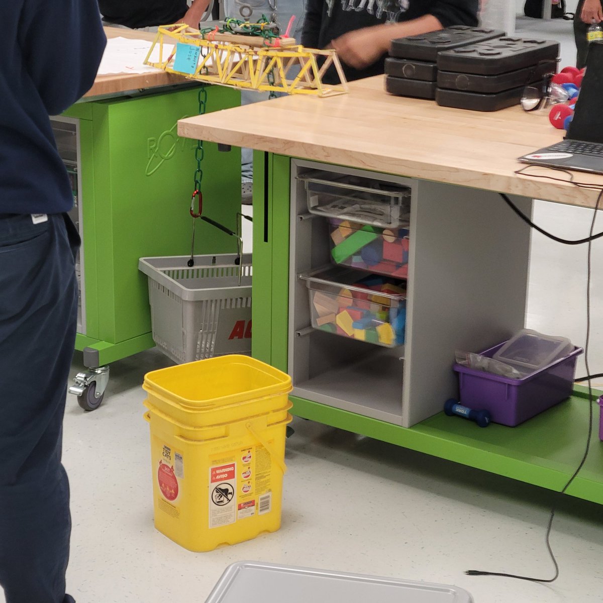 Adam Latham (@a_mathteacher) on Twitter photo It's an intense day of testing the bridges at <a href="/ptech_NBPS/">New Brunswick P-TECH</a> in the engineering class. <a href="/NBPSDirELearn/">Carla Segarra</a> It's an intense day of testing the bridges at <a href="/ptech_NBPS/">New Brunswick P-TECH</a> in the engineering class. <a href="/NBPSDirELearn/">Carla Segarra</a>