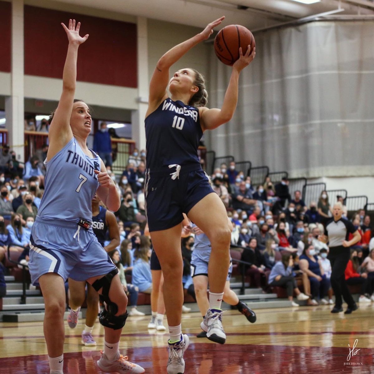 Great news to celebrate our <a href="/the_mwba/">Maritime Women's Basketball Association</a> athletes - Karissa Kajorinne (10) of @windsor_edge signs pro deal in Portugal. She was our league's leading scorer in our amazing inaugural season. @royalekittens <a href="/Medavie/">Medavie</a> #nowsthetime - themwba.ca/2022/07/21/mwb…