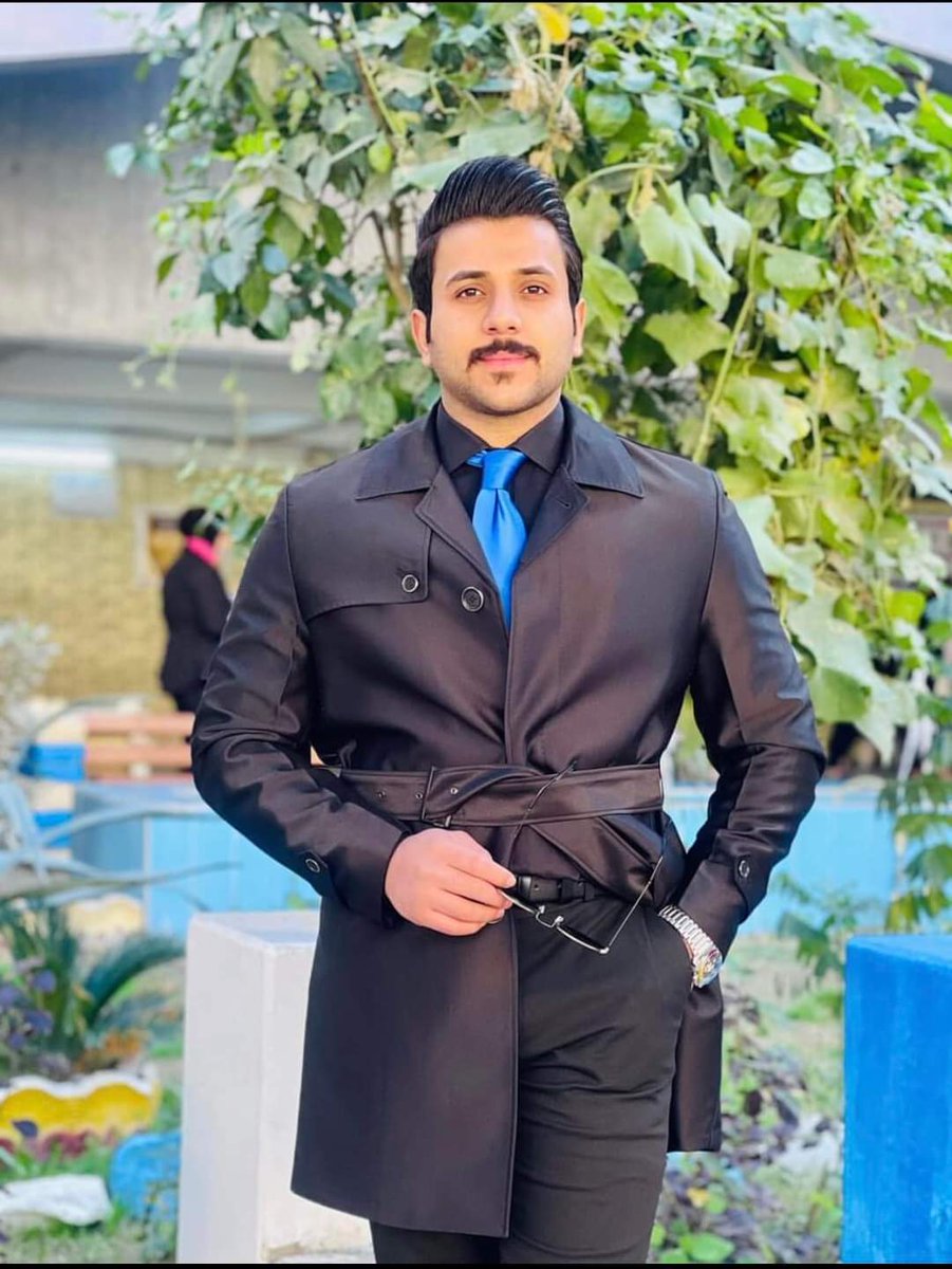 صديق الدراسة الخلوق طه استشهد بالعدوان التركي، 
كالعادة الدم العراقي رخيص بسبب سياسيين خونة كل همهم النهب 
#الدم_اغلي