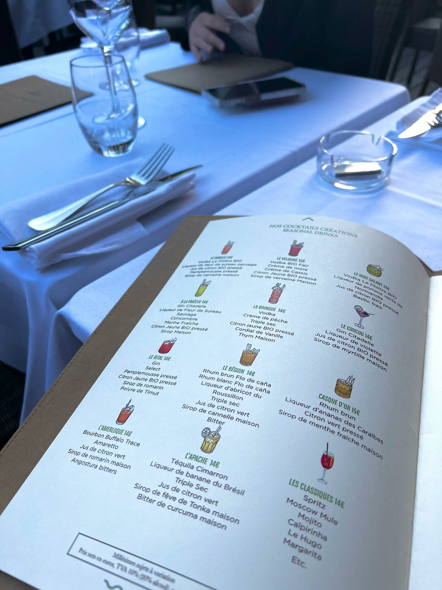 Booster2Success's tweet image. L'été a commencé &amp;amp; la chaleur est redescendue☀️
Paris et ses terrasses nous offrent leurs plus belles vues. B2S a sélectionné quelques lieux pour vous aider à bien commencer l'été &amp;amp; vous rafraîchir pour un afterwork entre collègues avant les vacances !

buff.ly/2AUBa1b