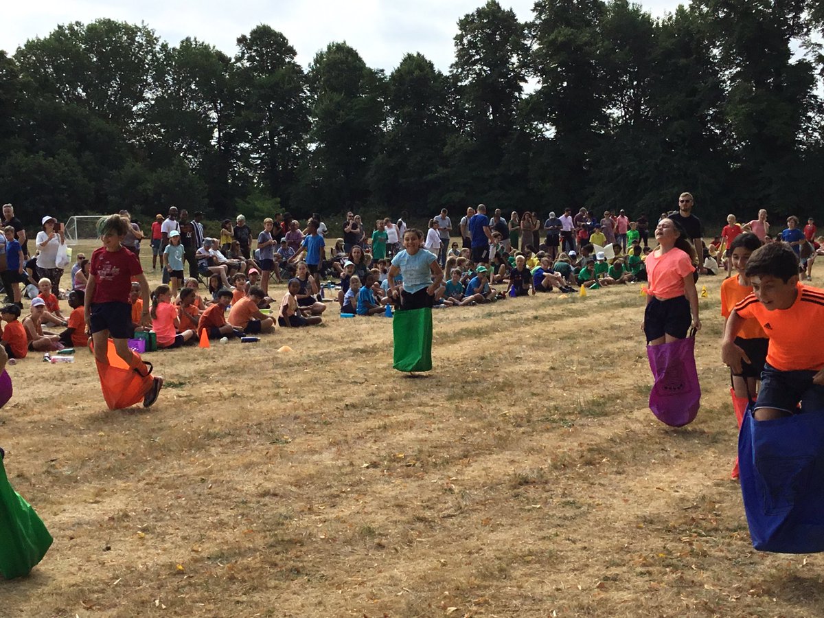 LfaBromley's tweet photo. KS2 had an amazing sports day today!
#sackrace #running #sportsday2022 #athletes #parentsrace https://t.co/9SNRtlAD4o