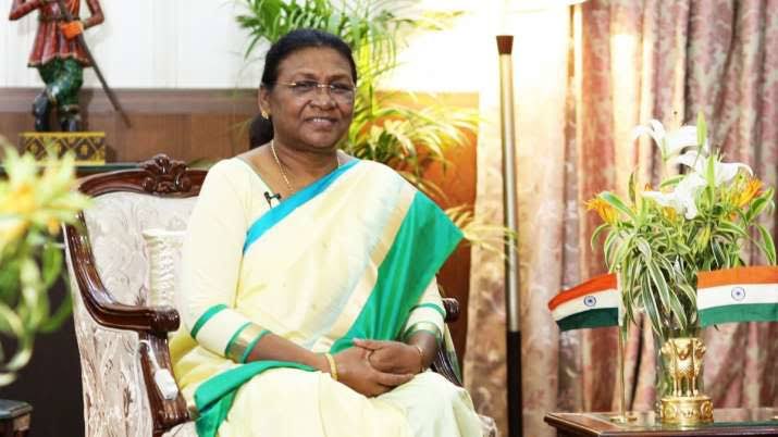 iamdrayubali's tweet photo. Congratulations and best wishes to Madam President Smt. Draupadi Murmu ji on being elected as the 15th President of India.🇮🇳

@rashtrapatibhvn 

#PresidentOfIndia #DraupadiMurmu #India https://t.co/YTCmLbIP47