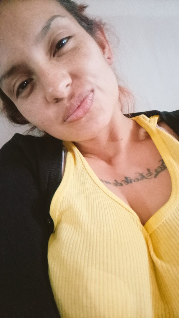 AleMerida94's tweet photo. #sexy #encasa #JuevesDeGanarSeguidores https://t.co/vEaVVm520N