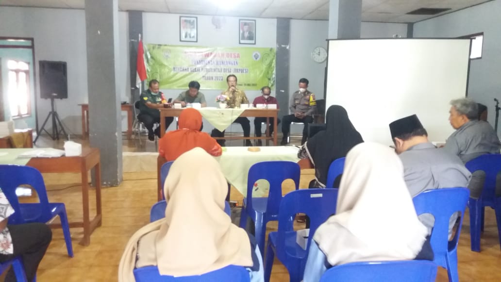 Pendampingan Musdes RKPDesa Trayu, Kec. Singorojo.
<a href="/jokowi/">Joko Widodo</a> 
<a href="/halimiskandarnu/">ABDUL HALIM ISKANDAR</a>
<a href="/dicoganinduto/">Dico Ganinduto</a>
@Kemendespdtt
<a href="/malik_haramain/">malikharamain</a>
<a href="/imansyukri/">Iman Sukri</a>
<a href="/taufikmadjid71/">IG : taufik.madjid</a>
@yusradaridesa 
<a href="/SukoyoKasekpro/">Sukoyo</a>
<a href="/zainimustakim/">Zaini Mustakim</a>
<a href="/tppkemendes/">TPP KEMENDES</a>
<a href="/azzameldzikrie/">#SantriIndonesia</a>
<a href="/TPPJateng/">TPP PROVINSI JATENG</a>
<a href="/evynurmilasari/">Evy Nurmilasari</a>