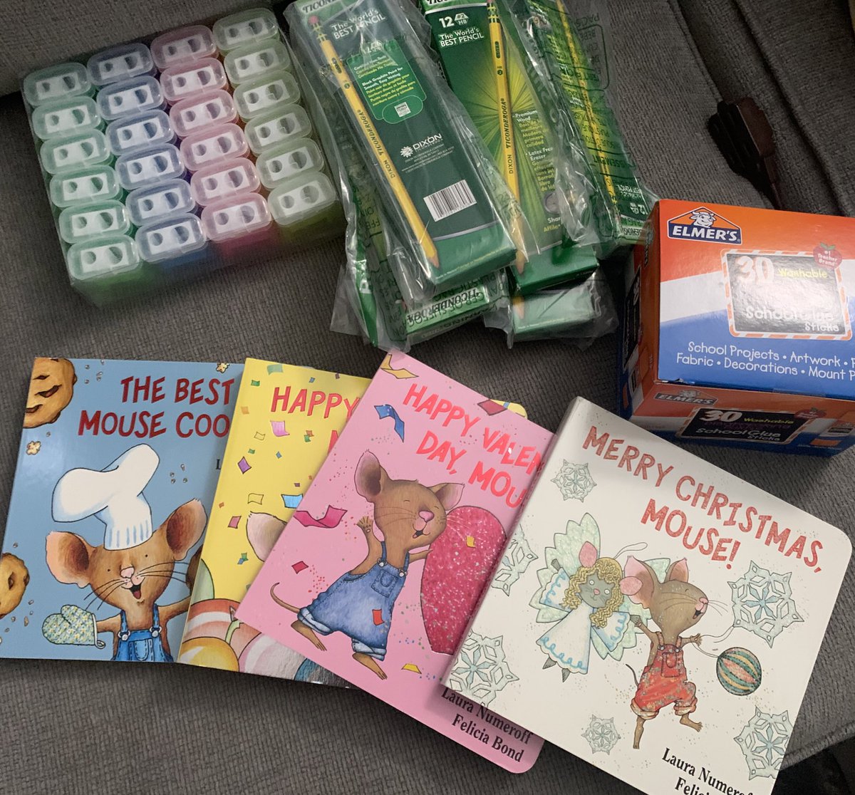 Thanks to my aunt I now have all the mouse books by @LauraNumeroff ! #clearthelist2022 #teachertwitter #AdoptATeacher @amazon  
Still have a few items on my list: tissues, pencil boxes, and teacher supplies. amazon.com/hz/wishlist/ls…