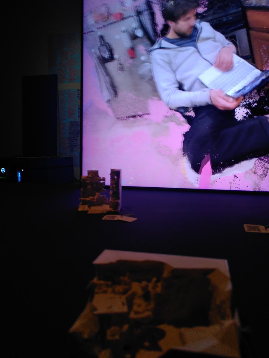 jsoleradillon's tweet photo. Fins el 21 d'agost, al @santamonica_bcn podeu veure-hi #SeeYouatHome que inclou l'experiència de RV The Smallest of Worlds. Art immersiu directe a la vena! I també, és clar, la resta de l'expo #LaIrrupció. https://t.co/xLrRSldG4l