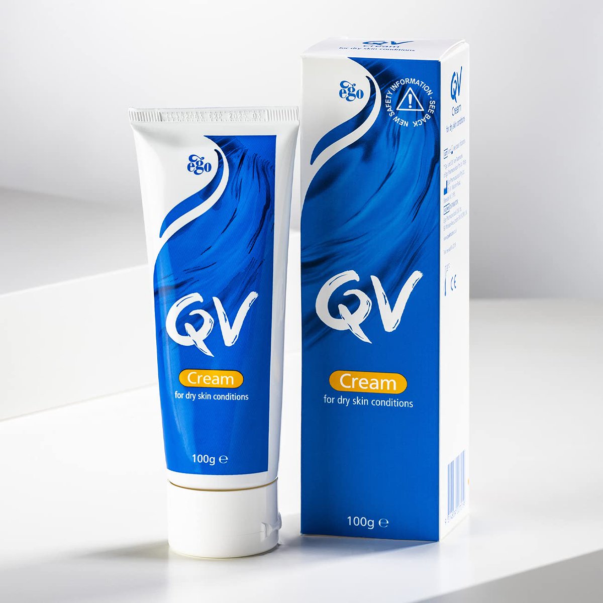 capsulesudan's tweet photo. #backTostock 
Qv moisturizer cream for dry and sensitive skin 

Protect your skin from heat and after sun burn damage. 

Gives you a hydrating and glamour skin color .

100 g for 11700 sdg https://t.co/tciviDhrto