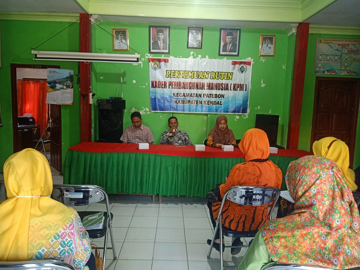Fasilitasi Rapat Koordinasi KPM se-Kecamatan Patebon.
<a href="/jokowi/">Joko Widodo</a> 
<a href="/halimiskandarnu/">ABDUL HALIM ISKANDAR</a>
<a href="/dicoganinduto/">Dico Ganinduto</a>
@Kemendespdtt
<a href="/malik_haramain/">malikharamain</a>
<a href="/imansyukri/">Iman Sukri</a>
<a href="/taufikmadjid71/">IG : taufik.madjid</a>
@yusradaridesa 
<a href="/SukoyoKasekpro/">Sukoyo</a>
<a href="/zainimustakim/">Zaini Mustakim</a>
<a href="/tppkemendes/">TPP KEMENDES</a>
<a href="/azzameldzikrie/">#SantriIndonesia</a>
<a href="/TPPJateng/">TPP PROVINSI JATENG</a>
<a href="/evynurmilasari/">Evy Nurmilasari</a>
