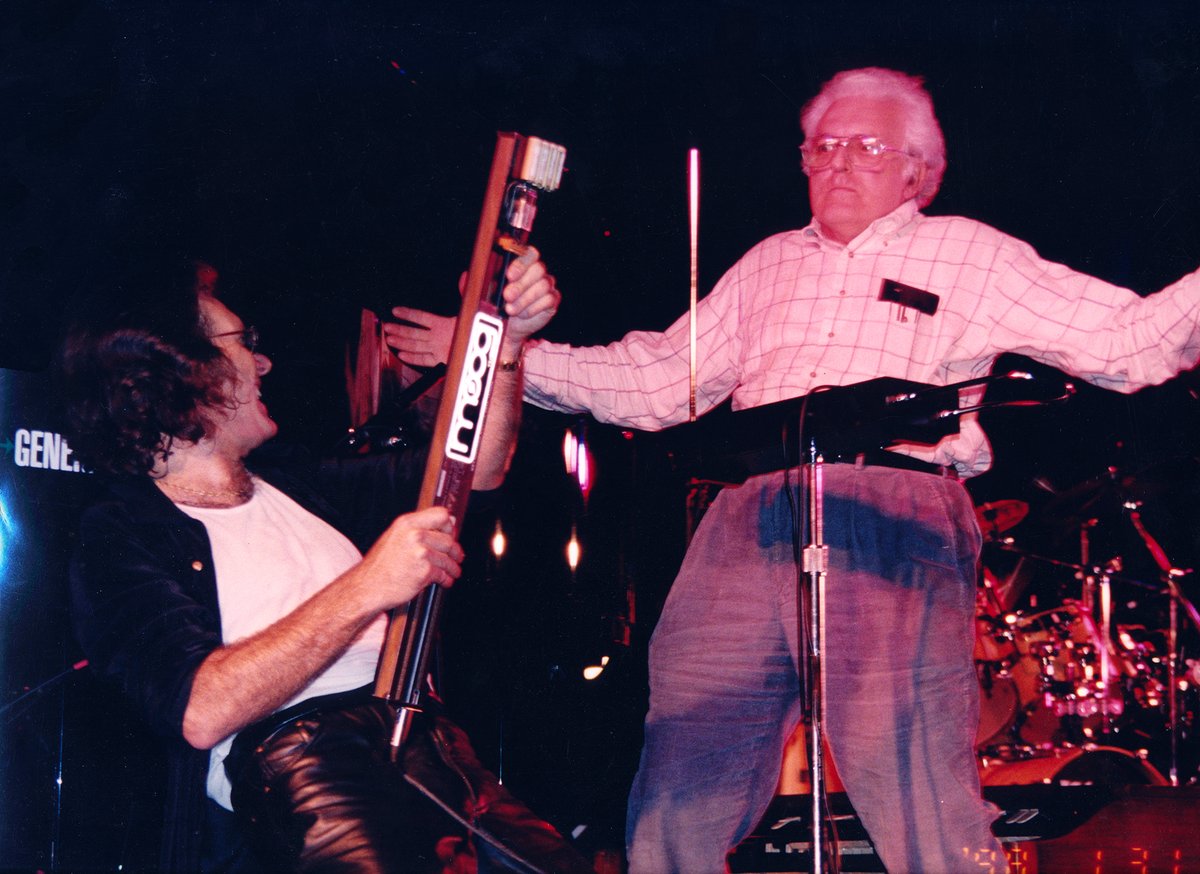 TaoPdX's tweet photo. #TBT to 2003 | Now THAT's a supergroup: #KeithEmerson and Bob Moog, monsters of synth, onstage at @NAMM. VIDEO: https://t.co/0a3Oa9tiZc @NAMMShow https://t.co/yHW22LMKCe