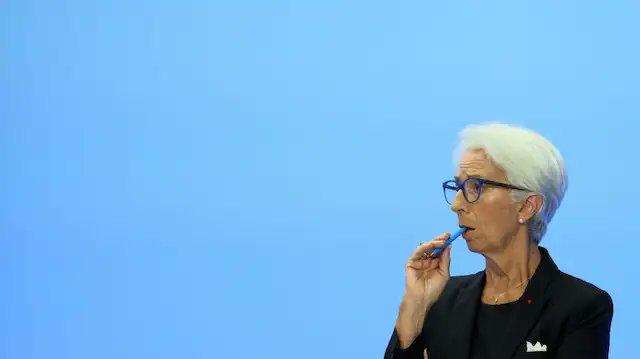 Frau Lagarde welche elfbar vapen sie?